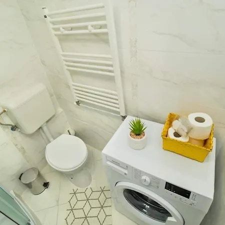 Arctic & Parking Brašov