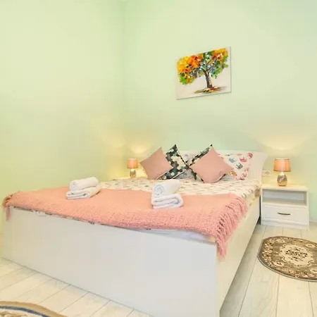 Arctic & Parking Apartment